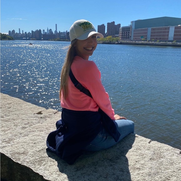 Meet your Posher, Jenna - Picture 1 of 1